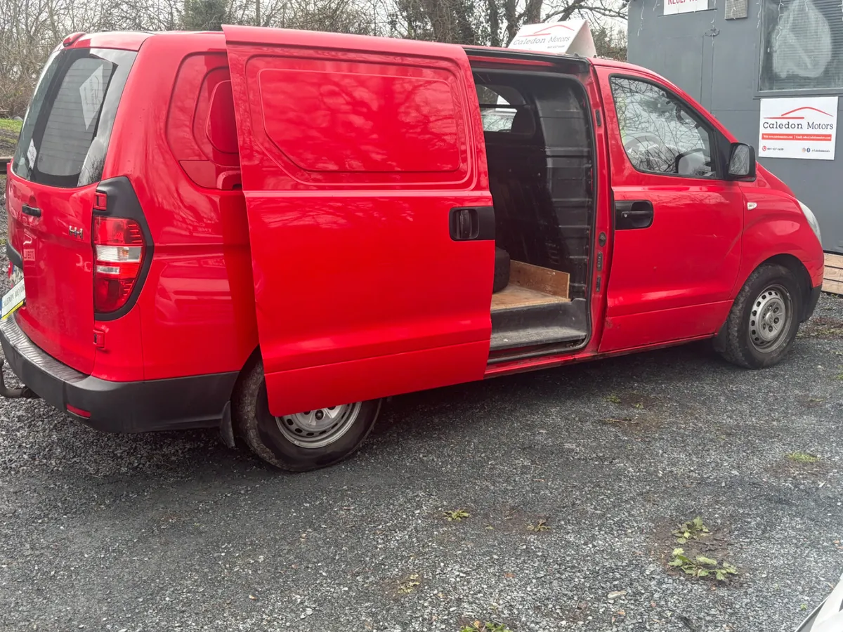 HYUNDAI H1- NEW CVRT AND FULL TAX - Image 4