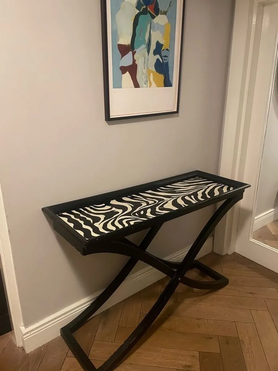 furniture - console table - Image 1