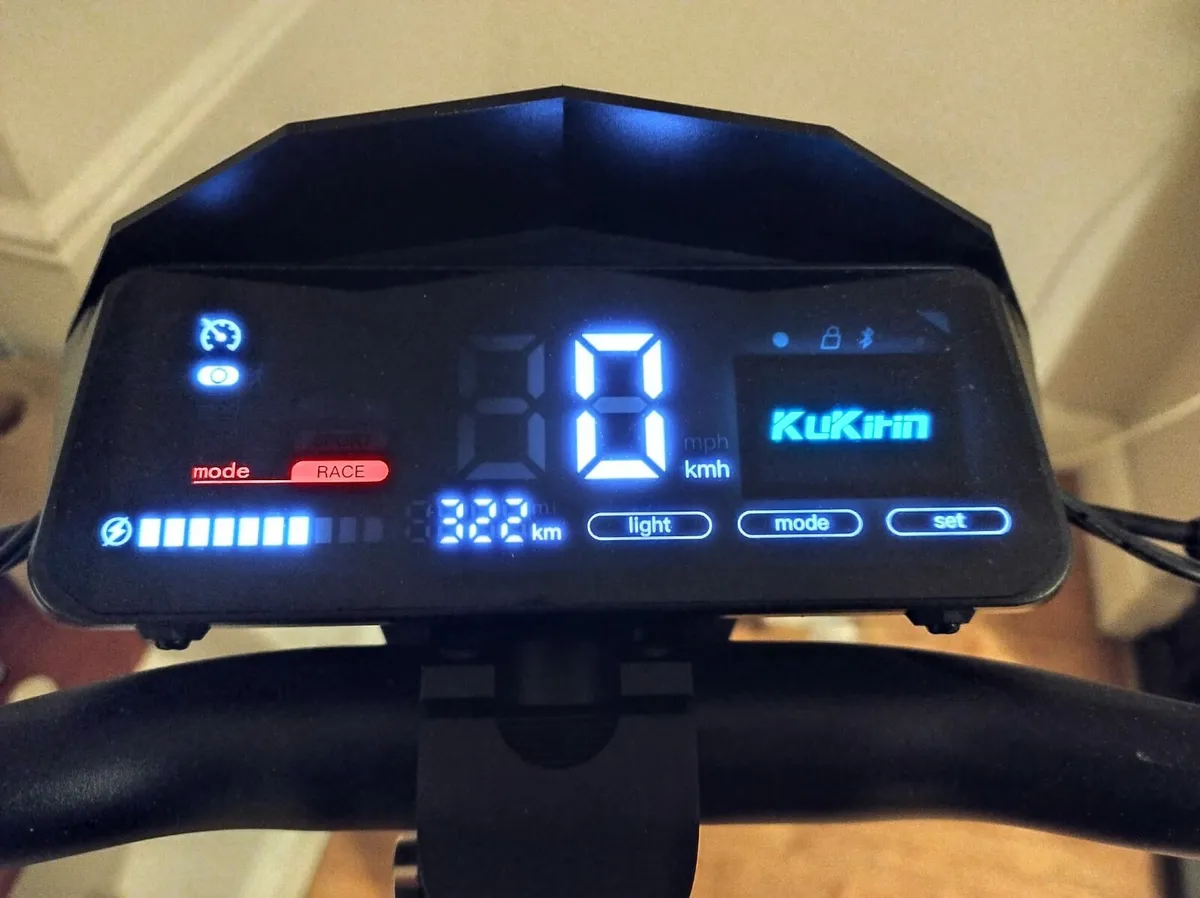 Kukirin G2 - Image 1