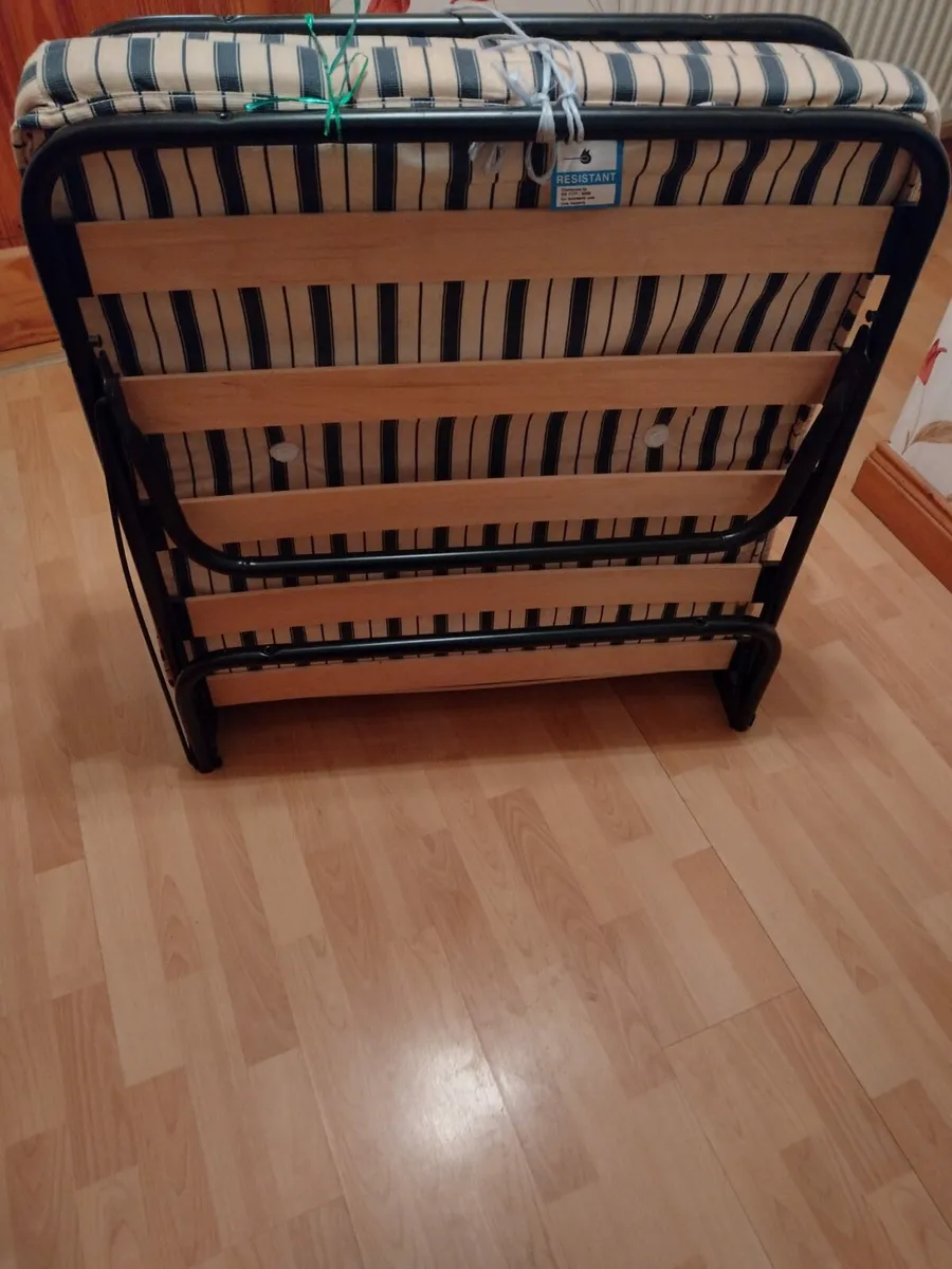 Fold up bed - Image 3