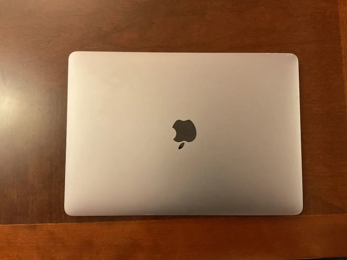 MacBook Pro 13inch 2017, Touch Bar - Image 3