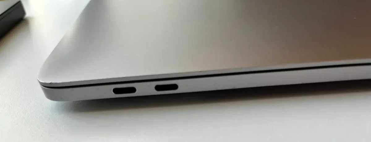 MacBook Pro 15.4" | 2016 | 16GB RAM - Image 2