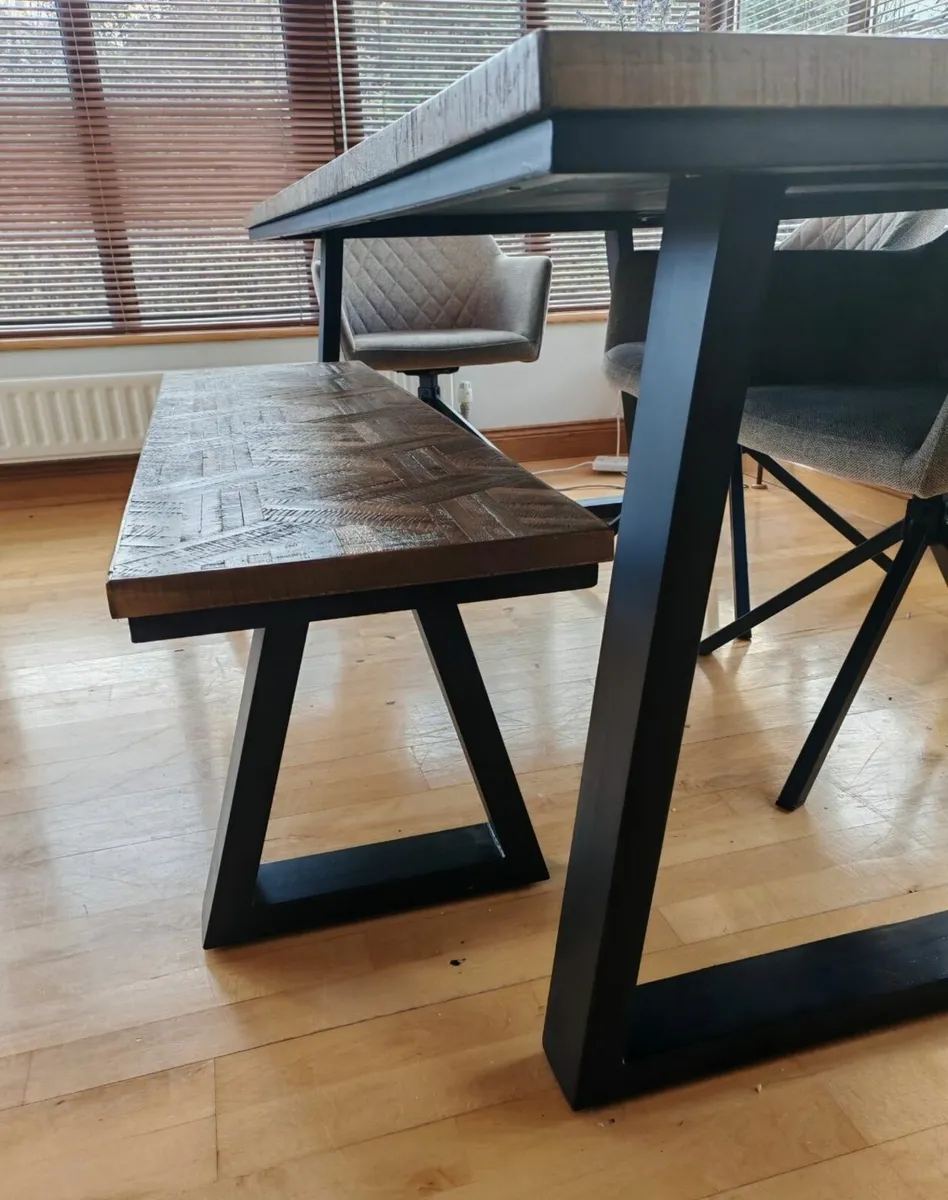Table, bench and 4 chairs - Image 2
