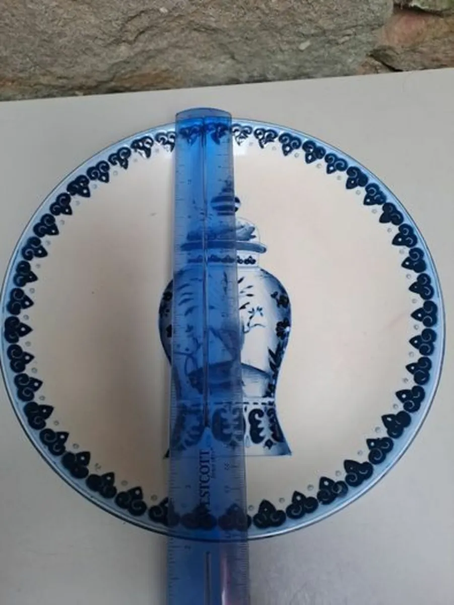 Vintage blue and white Plate Chinese - Image 3