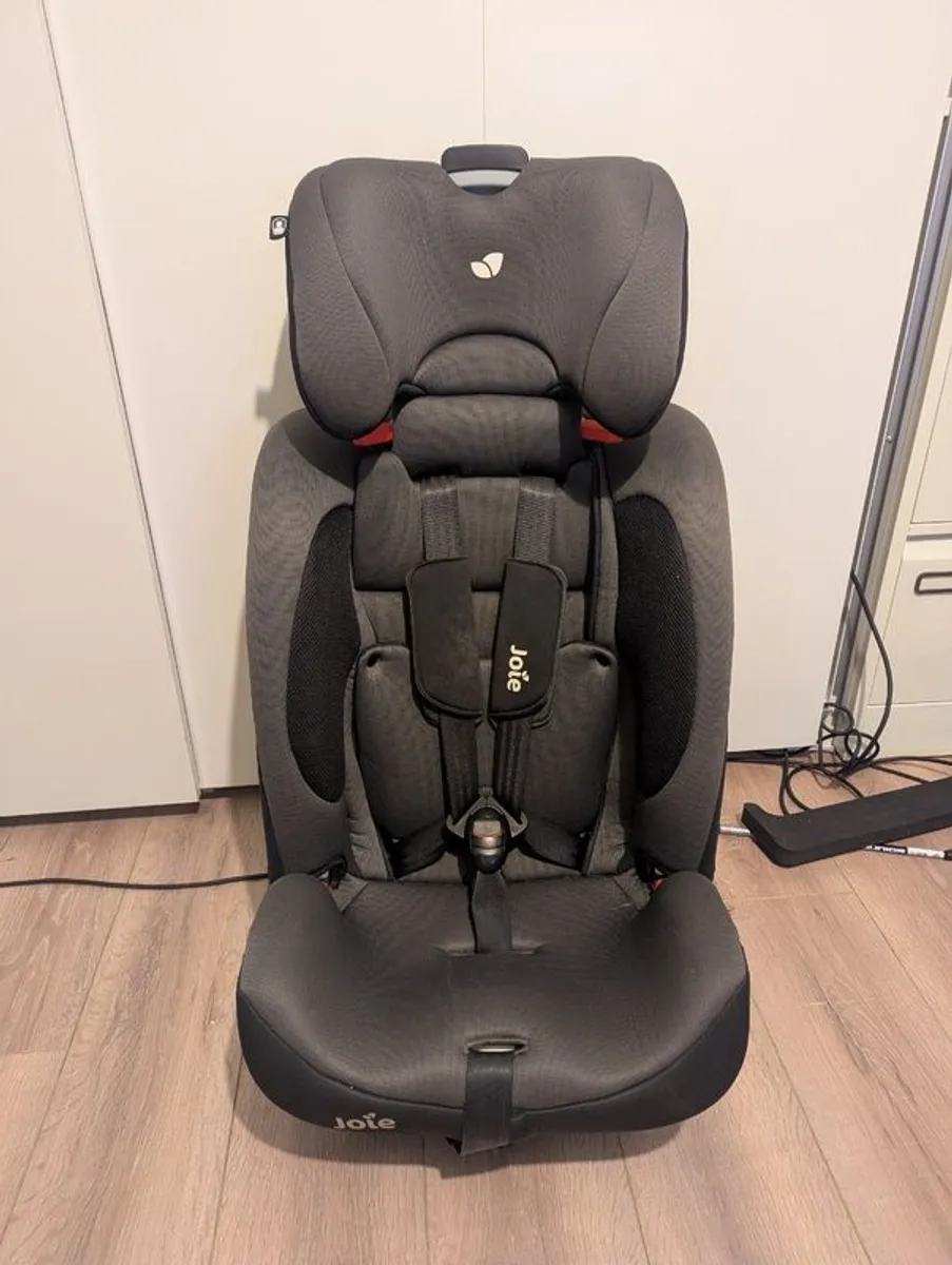 Joie Bold ISOFix Car Seat 1/2/3 - Image 1
