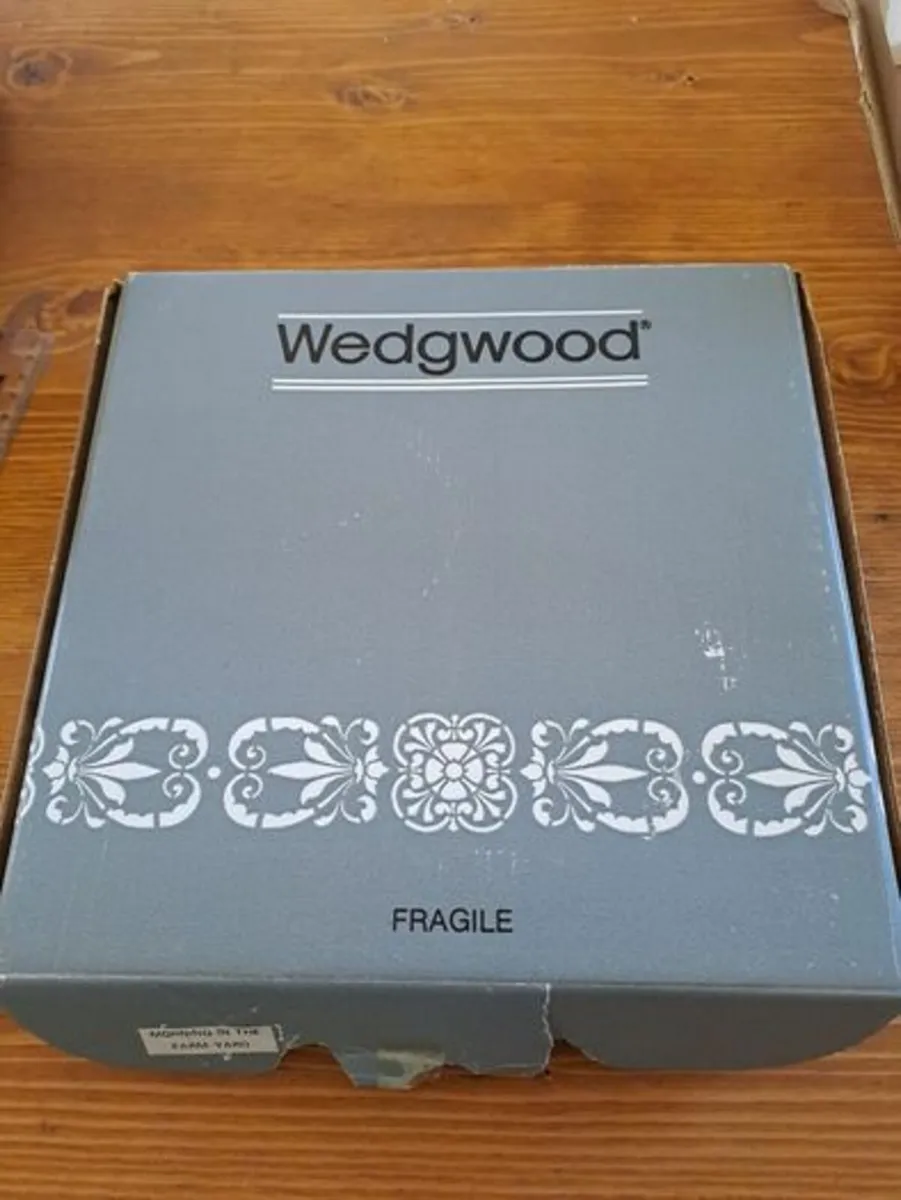 Morning in the Farm Yard Plate - Image 4