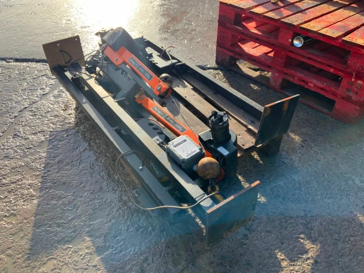 SWINGLIFT LIFTING ARM ATTACHMENT1130 - Image 2