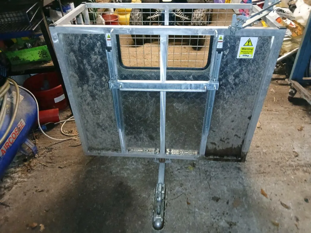 Dale kavanaghs Sheep transporter - Image 2