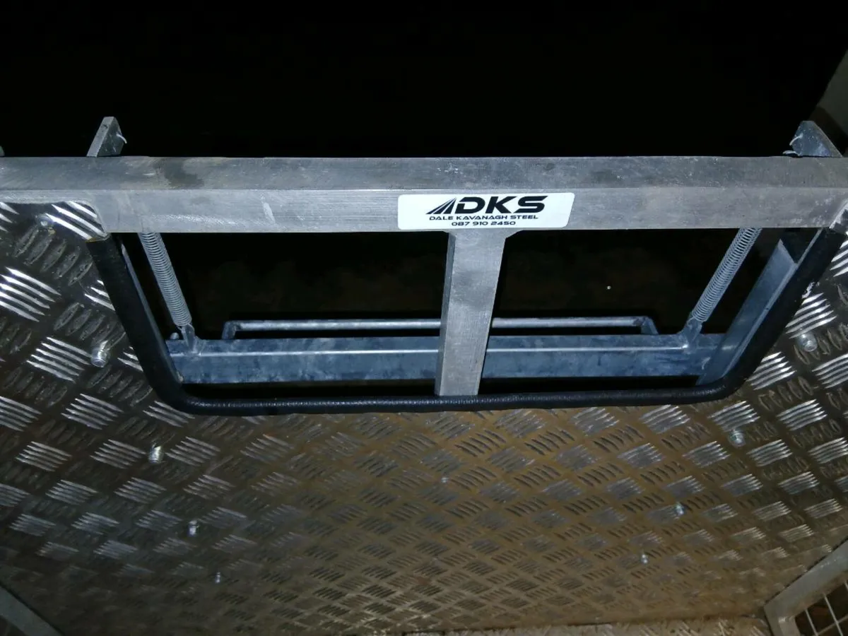 Dale kavanaghs Sheep transporter - Image 3