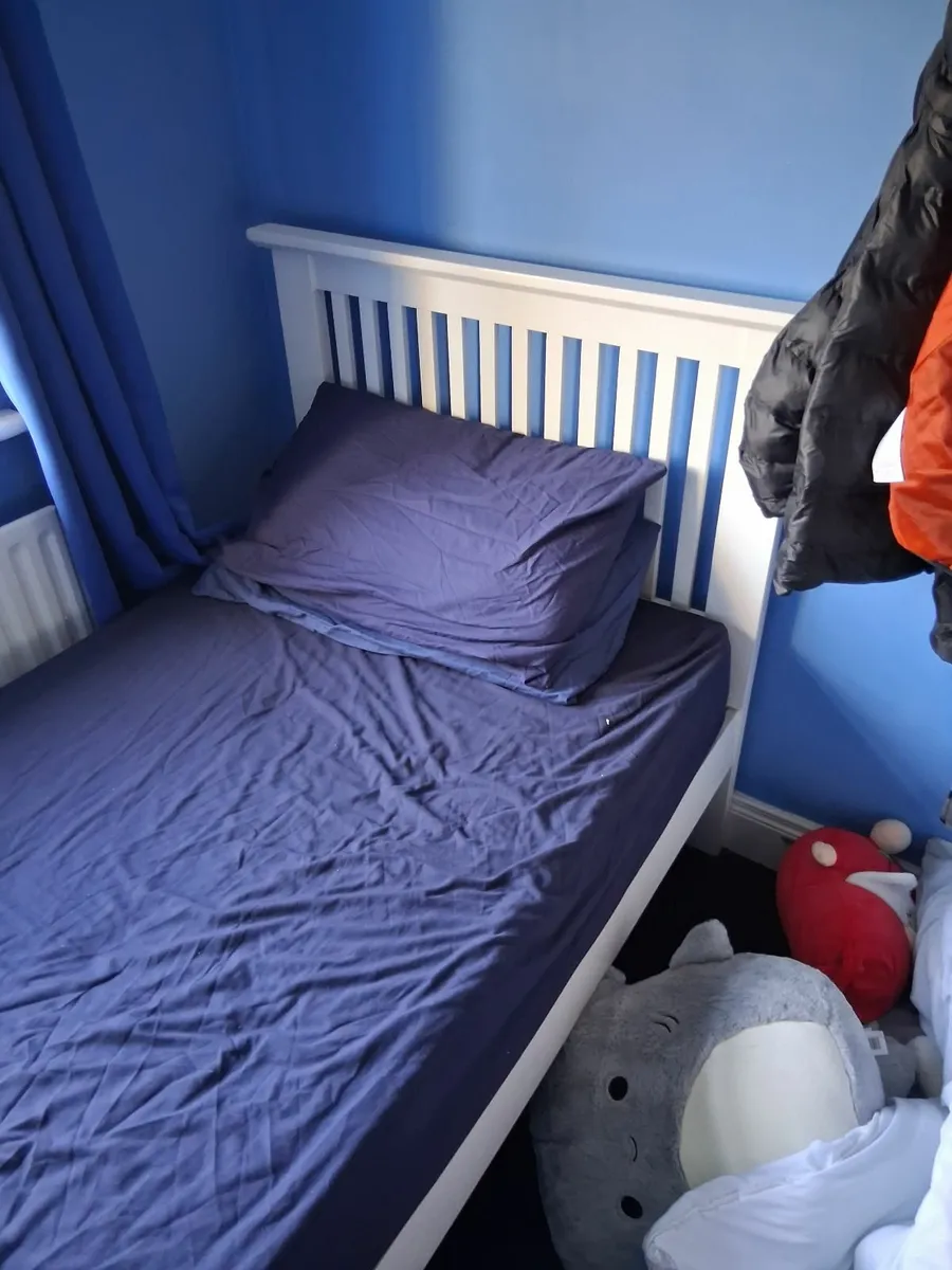 Single bed - Image 3