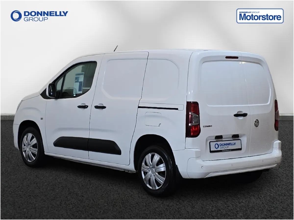 Vauxhall Combo Cargo L1 Diesel Sportive - Image 2