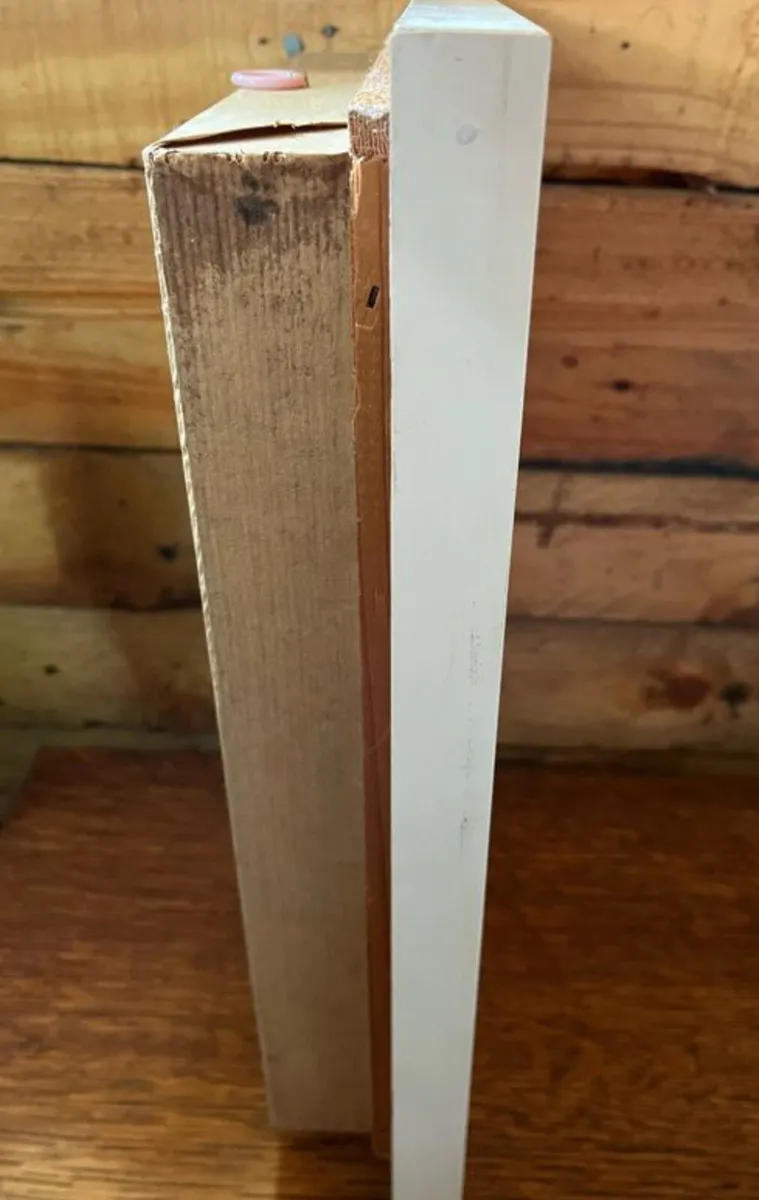 Vintage Statue in boxed frame - Image 2