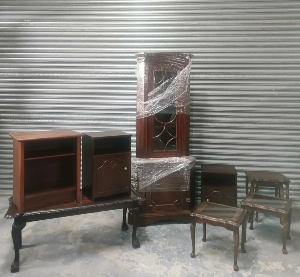 Various vintage Mahogany furniture 🚚 - Image 1