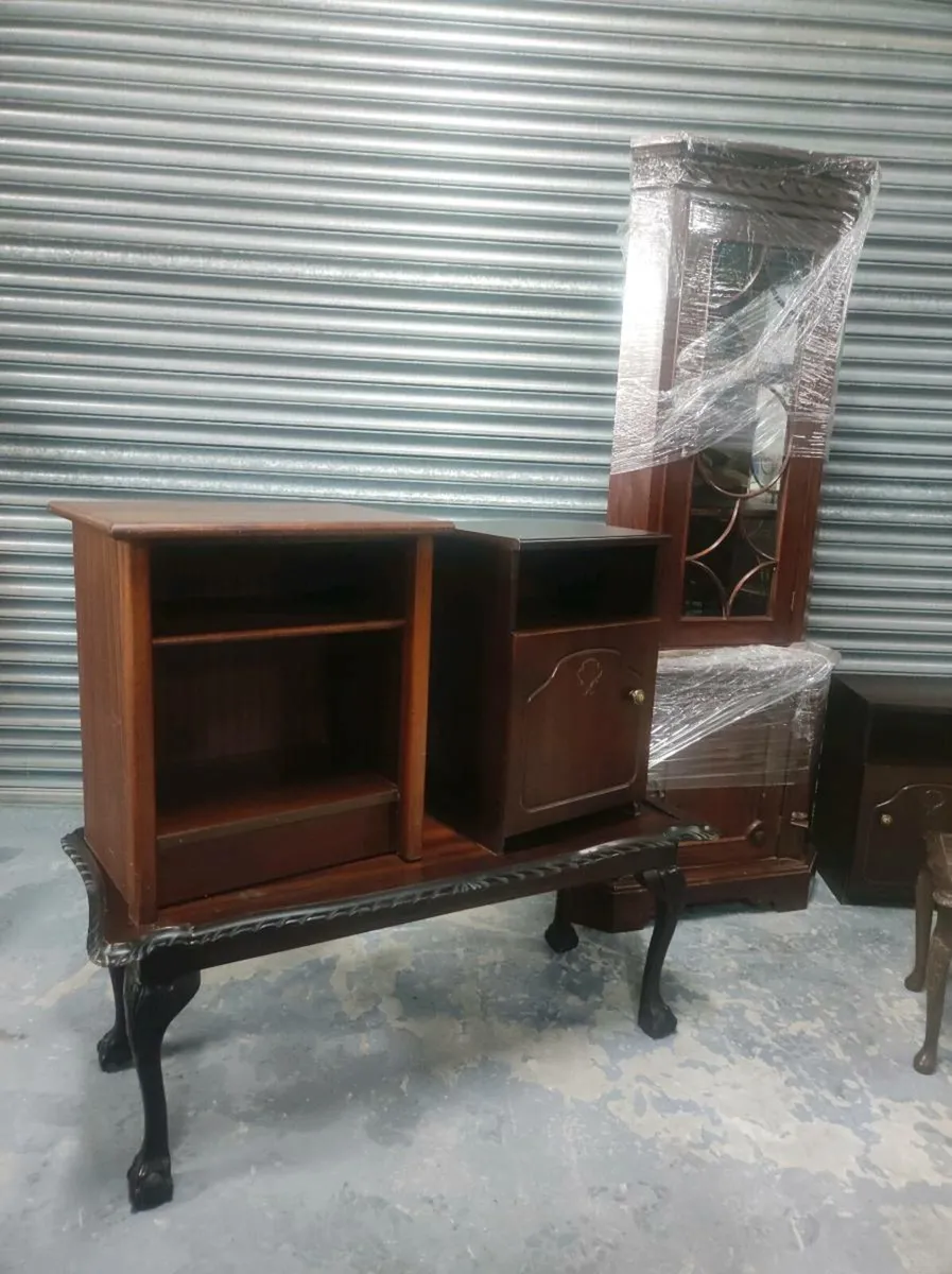 Various vintage Mahogany furniture 🚚 - Image 3