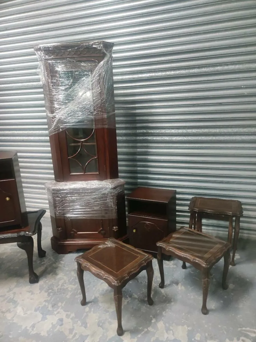 Various vintage Mahogany furniture 🚚 - Image 2
