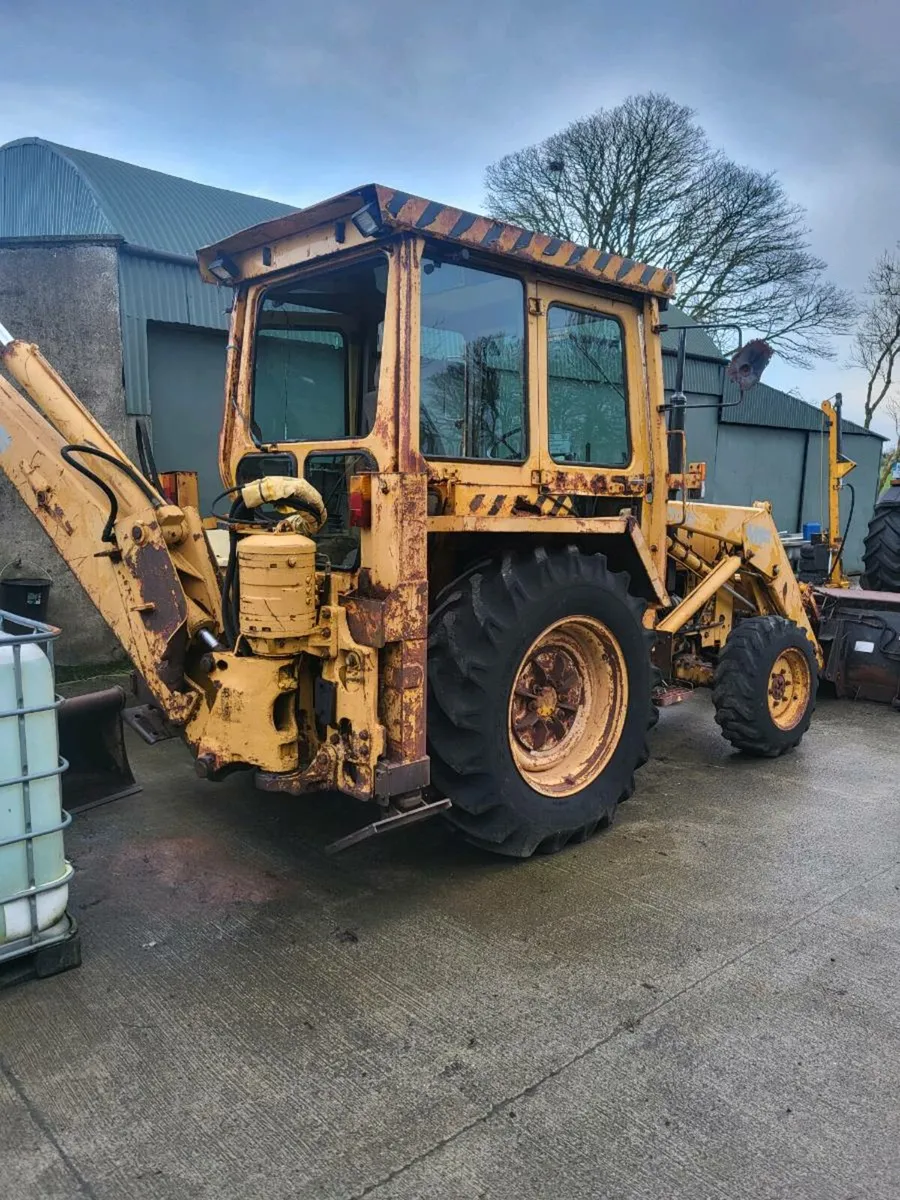 Massey ferguson 50d digger - Image 2
