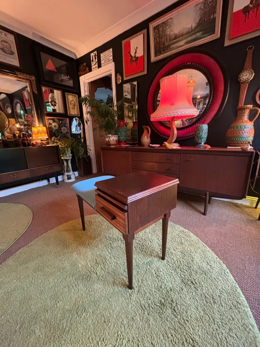 Mid Century Entrance Seating Bench - Image 2