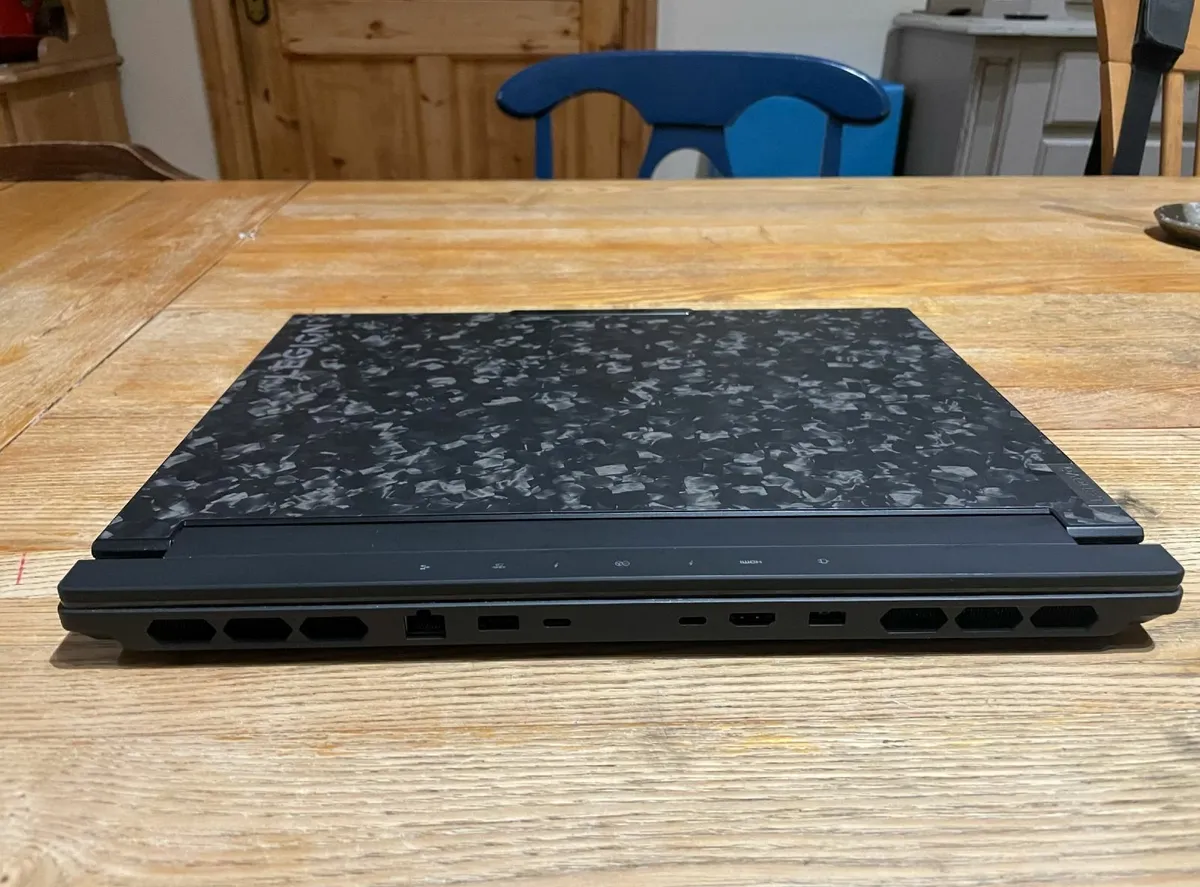 Lenovo Legion 9i Gen 9 - Image 3