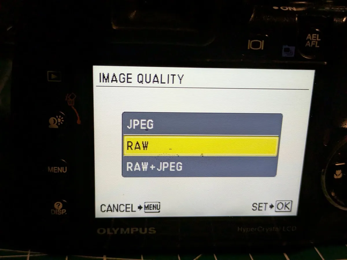Olympus SP-570uz 10MP CCD🌈camera, RAW! - Image 4