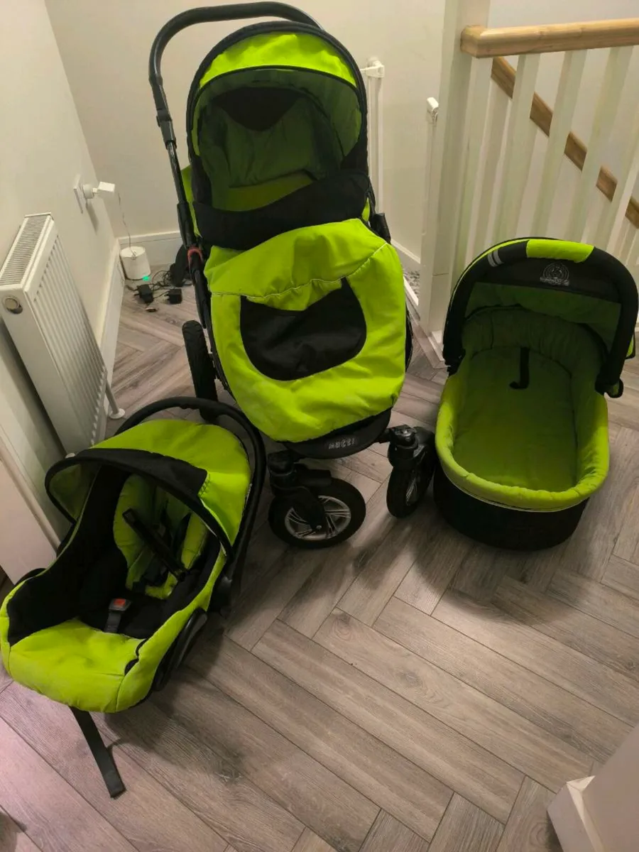 3 in 1 travel system/pram/buggy - Image 2