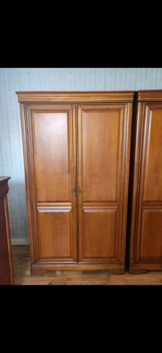 Solid mahogany wood - Image 1