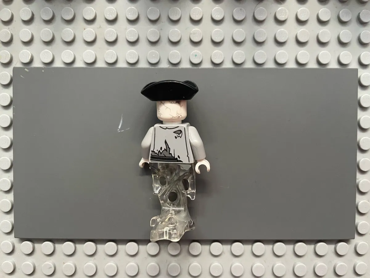 lego pirates of the Caribbean poc030 Officer fig - Image 2