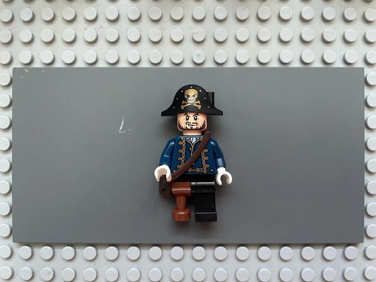 lego pirates of the Caribbean poc028 hector figure - Image 1