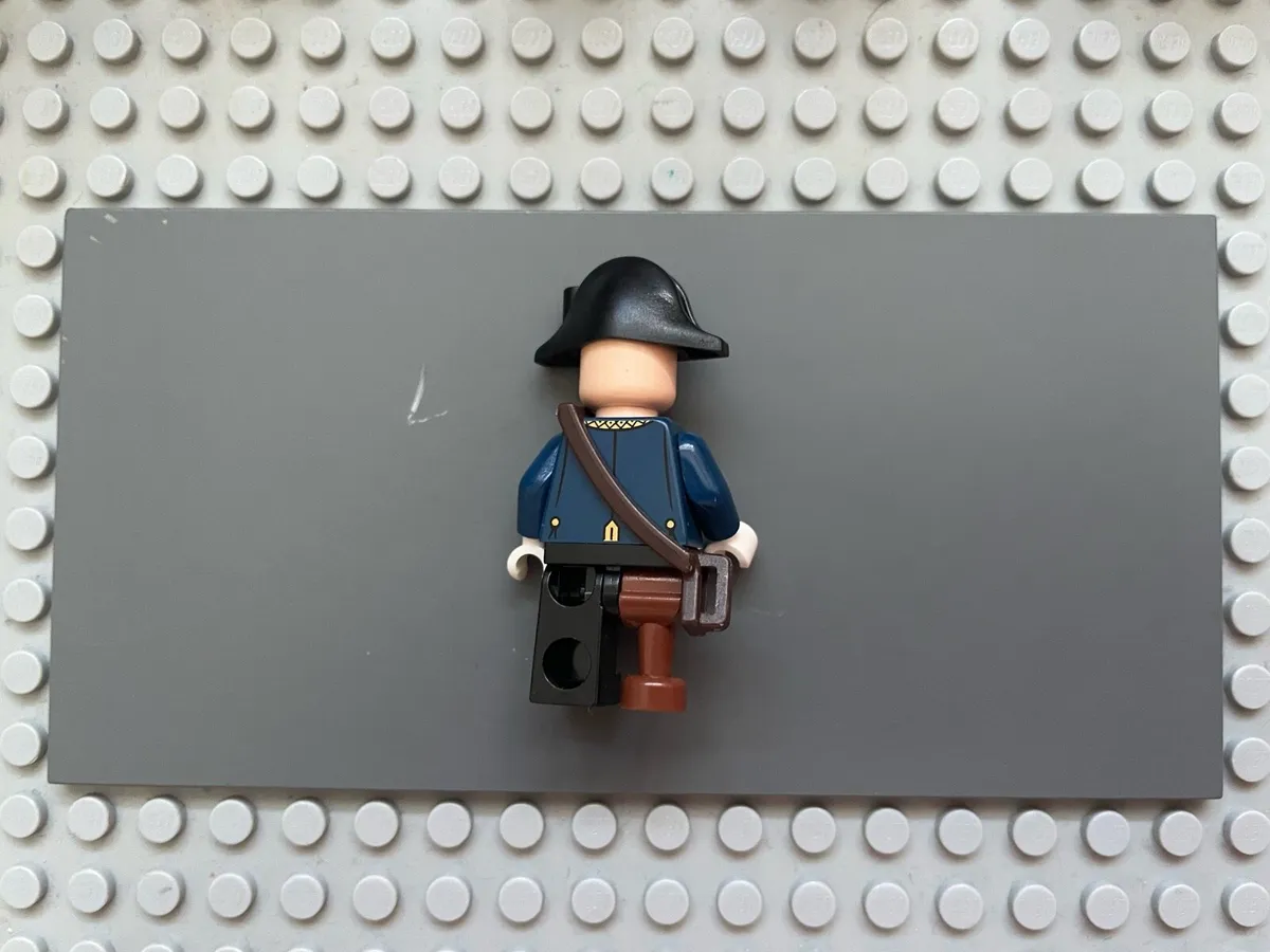 lego pirates of the Caribbean poc028 hector figure - Image 2