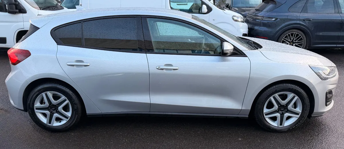 2022 Focus Automatic Commercial 38k klms - Image 3