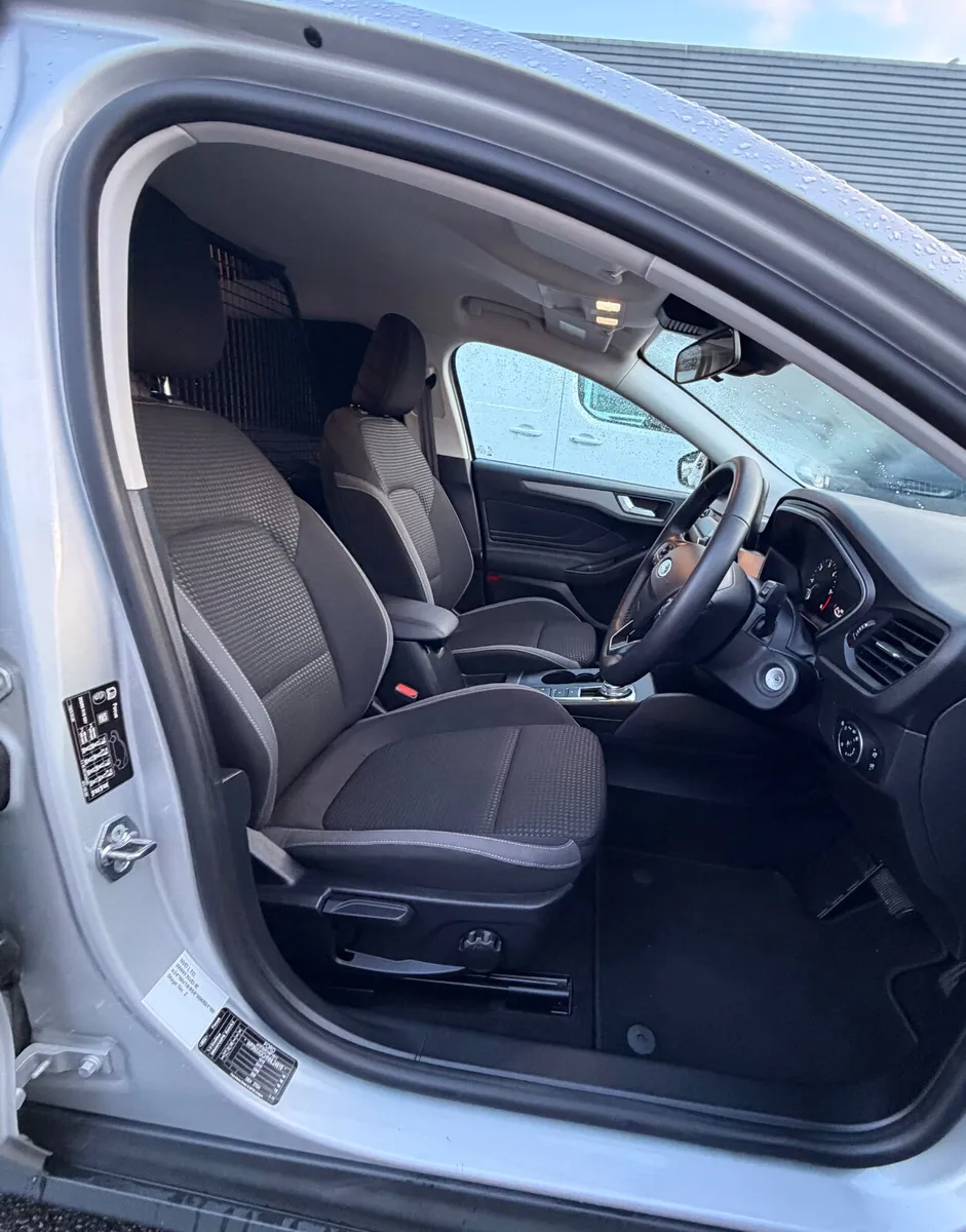 2022 Focus Automatic Commercial 38k klms - Image 4