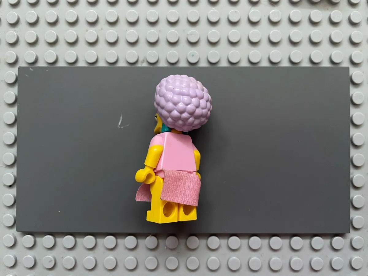 lego simpsons sim038 Patty minifigure - Image 2