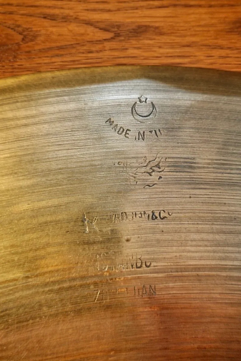Zildjian K Istanbul Old Stamp 18” 1415g - Image 2