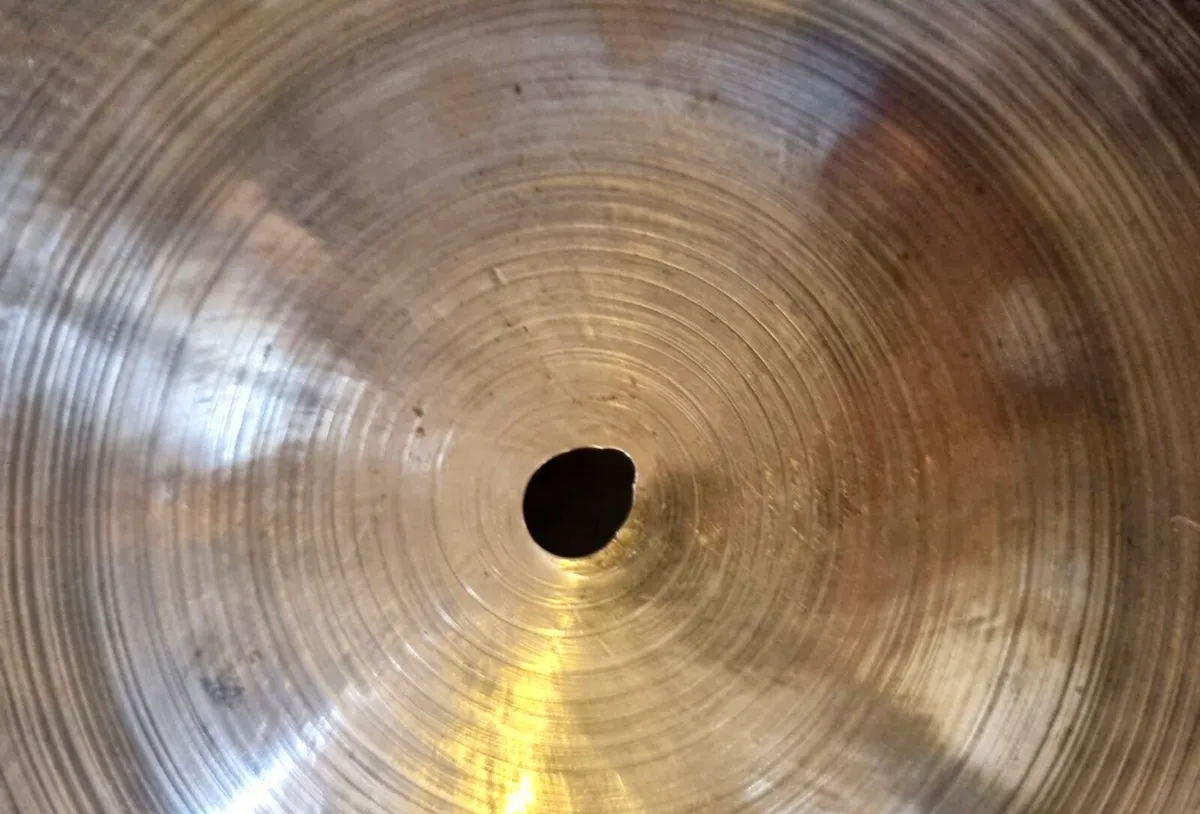 Zildjian K Istanbul Old Stamp 18” 1415g - Image 3