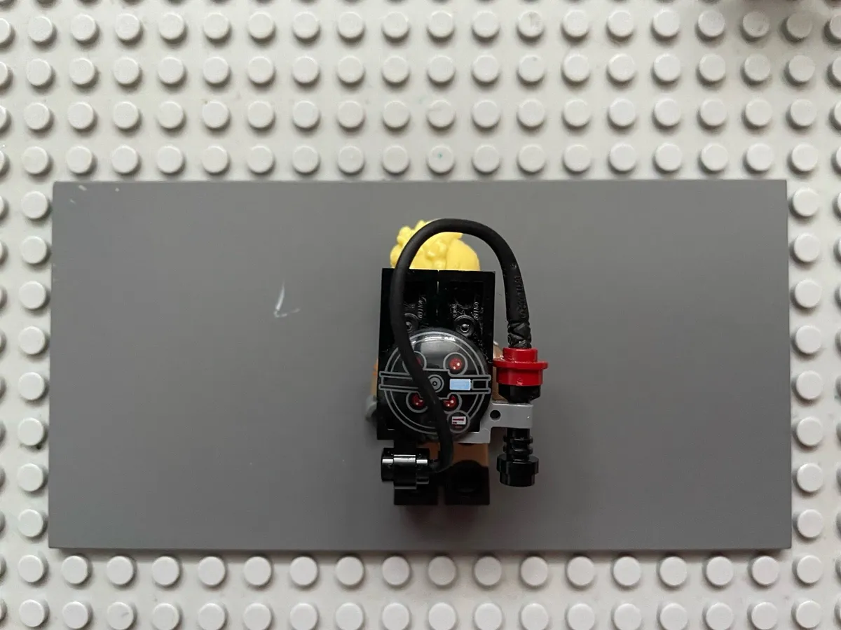 lego ghostbusters gb017 Jillian Holtzmann minifig - Image 2