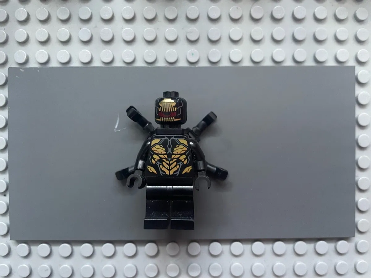 lego super heroes sh505 Outrider minifigure - Image 1