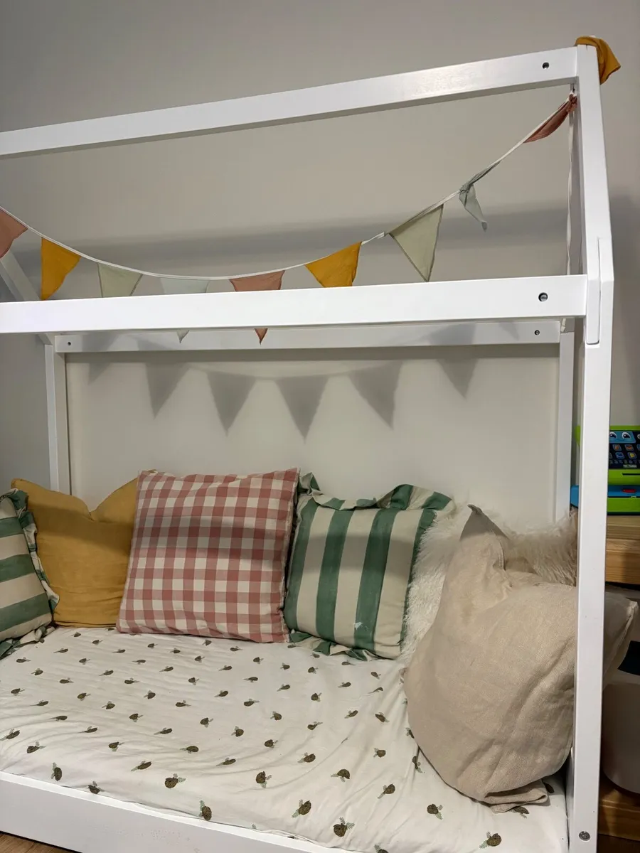 Toddler hut bed - Image 3