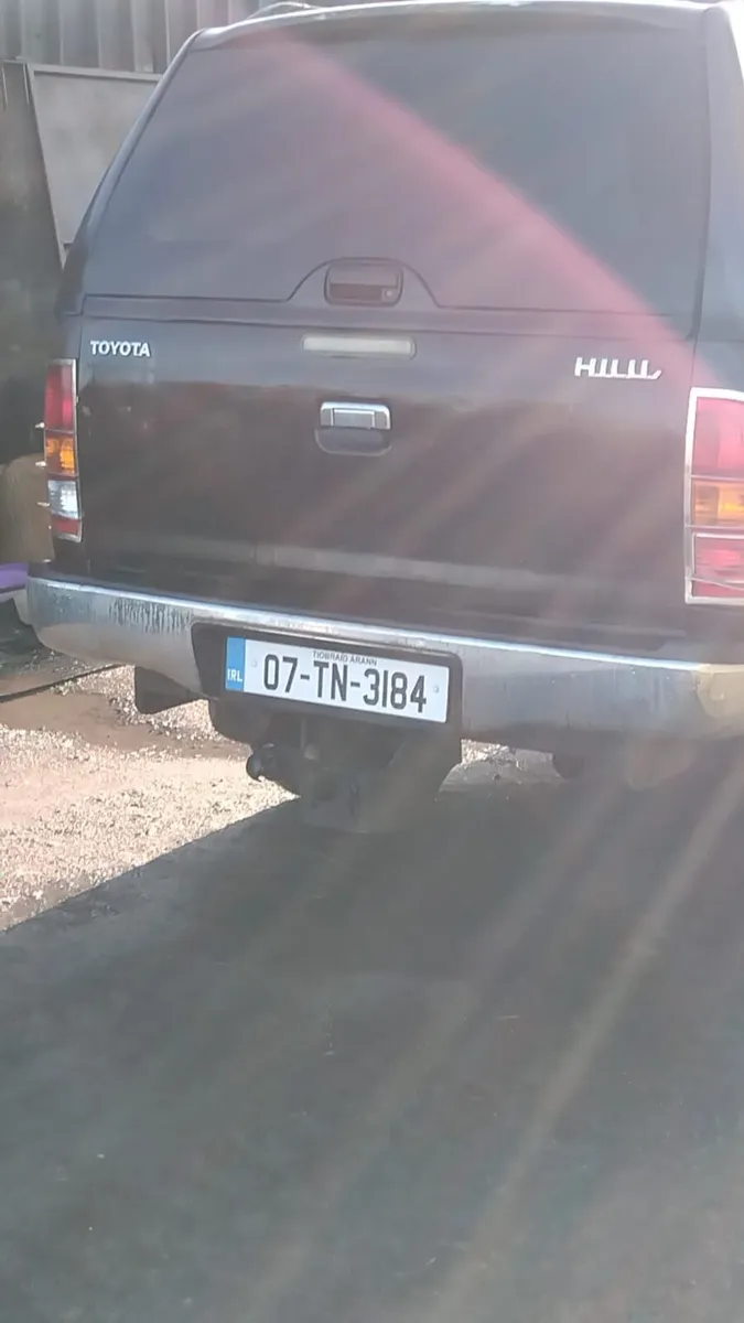 Toyota Hilux - Image 3