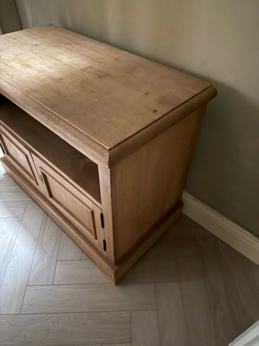 Solid pine TV unit - Image 2