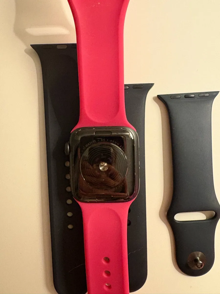 Apple Watch - Image 1