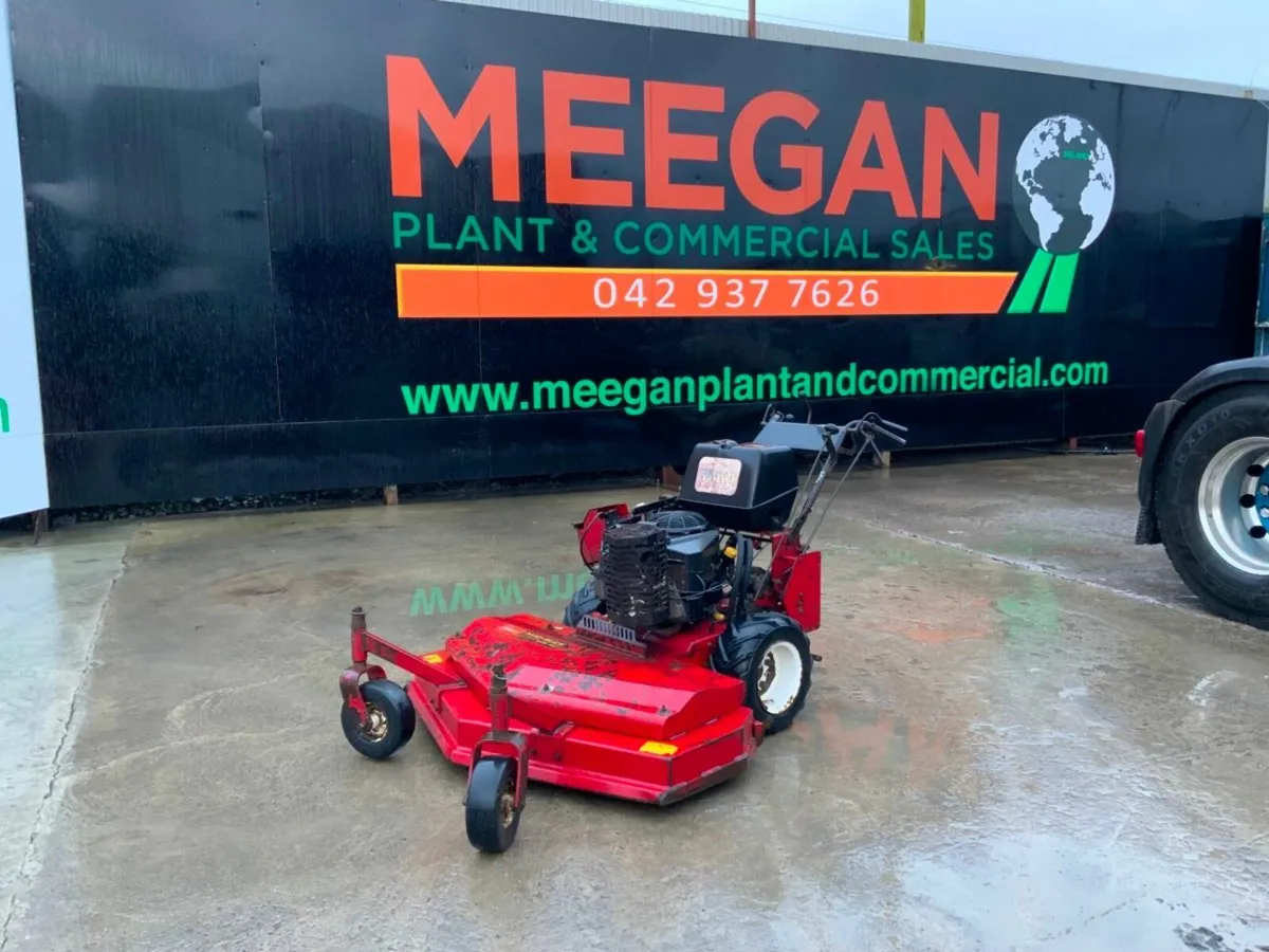SELF PROPELLED 48 TORO lawn MOWER......848t. - Image 1