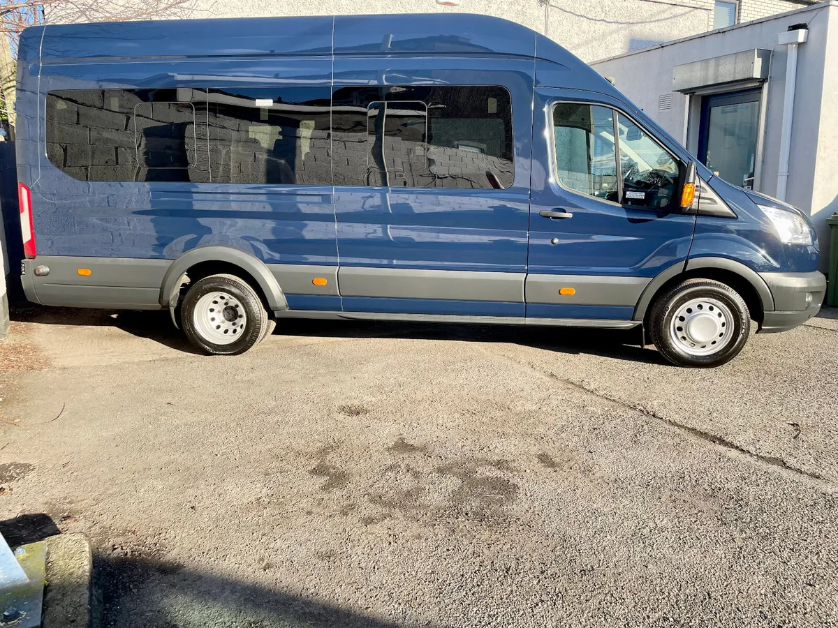 Ford Transit 460 Trend 2.2 TDCI 17 Seat Bus,2018 - Image 3
