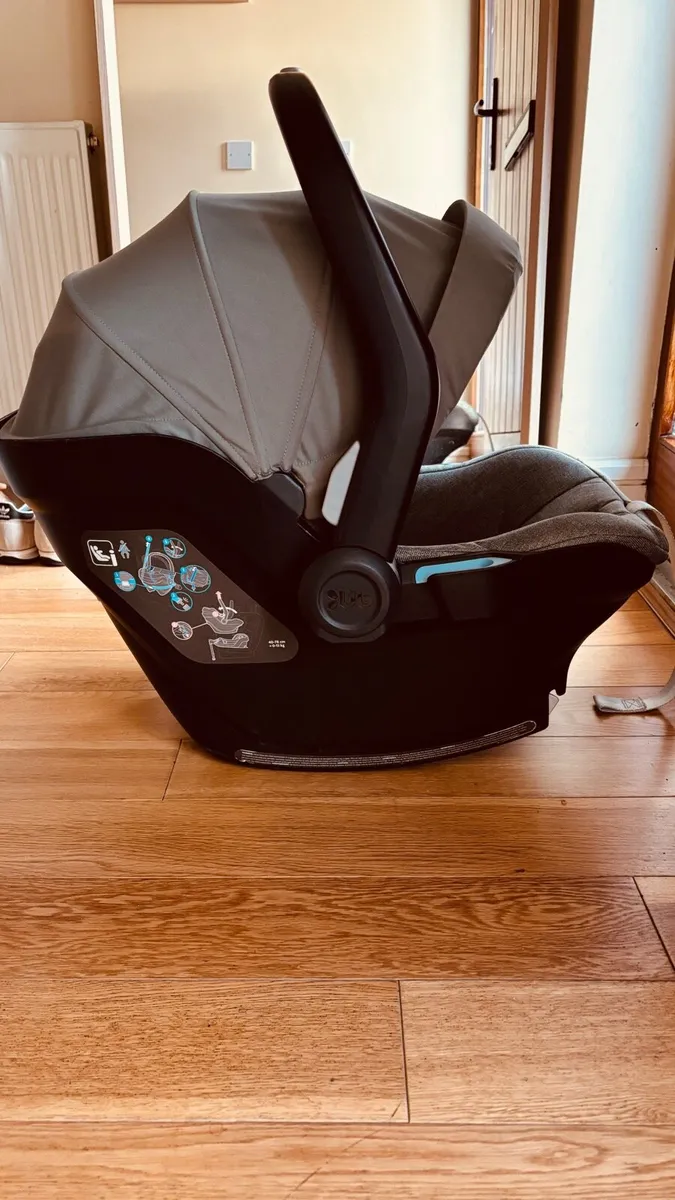 Uppababy Mesa iSize Car Seat - Emmett (Green) - Image 4