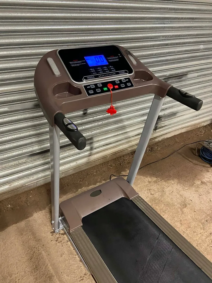 Treadmill - Image 1