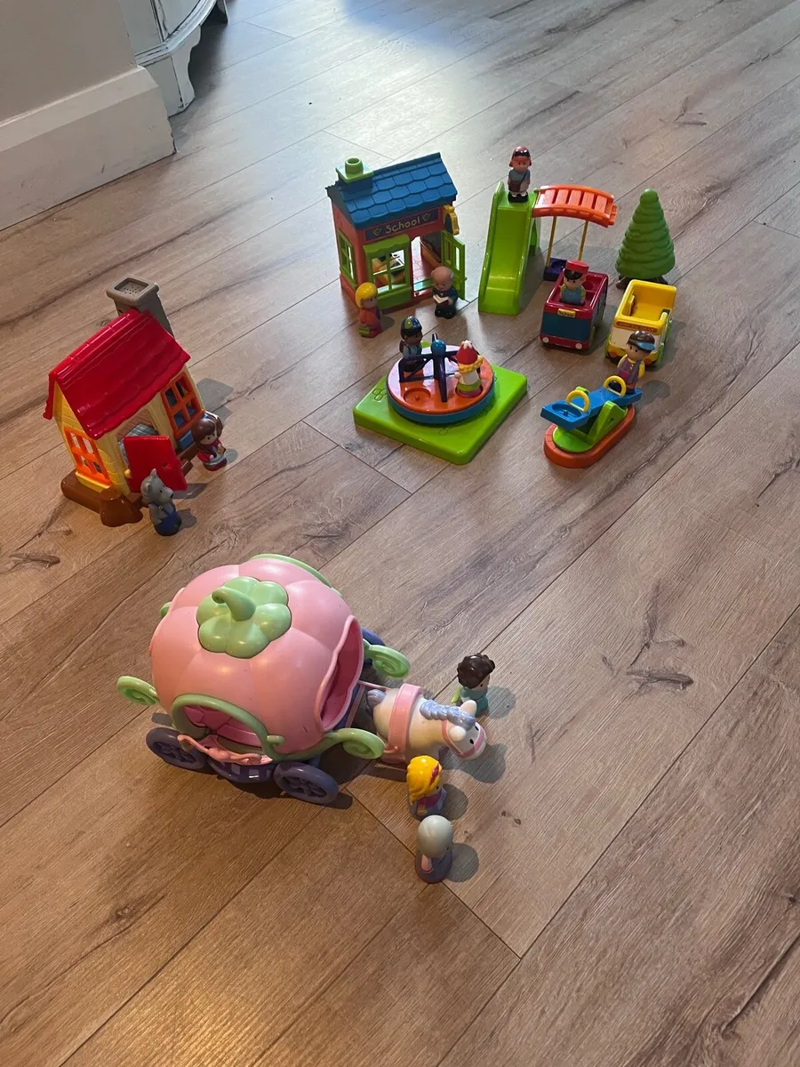 ELC Happyland Toys - Image 2