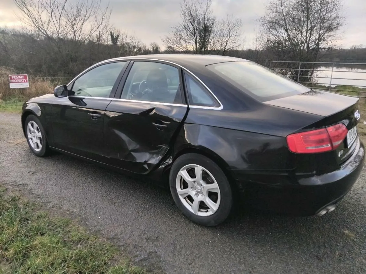 2010 Audi A4 - Image 4