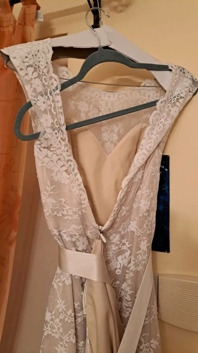 Full lace wedding dress (worn once Autumn 2024) - Image 2