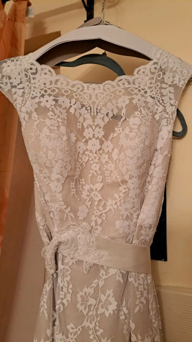 Full lace wedding dress (worn once Autumn 2024) - Image 3