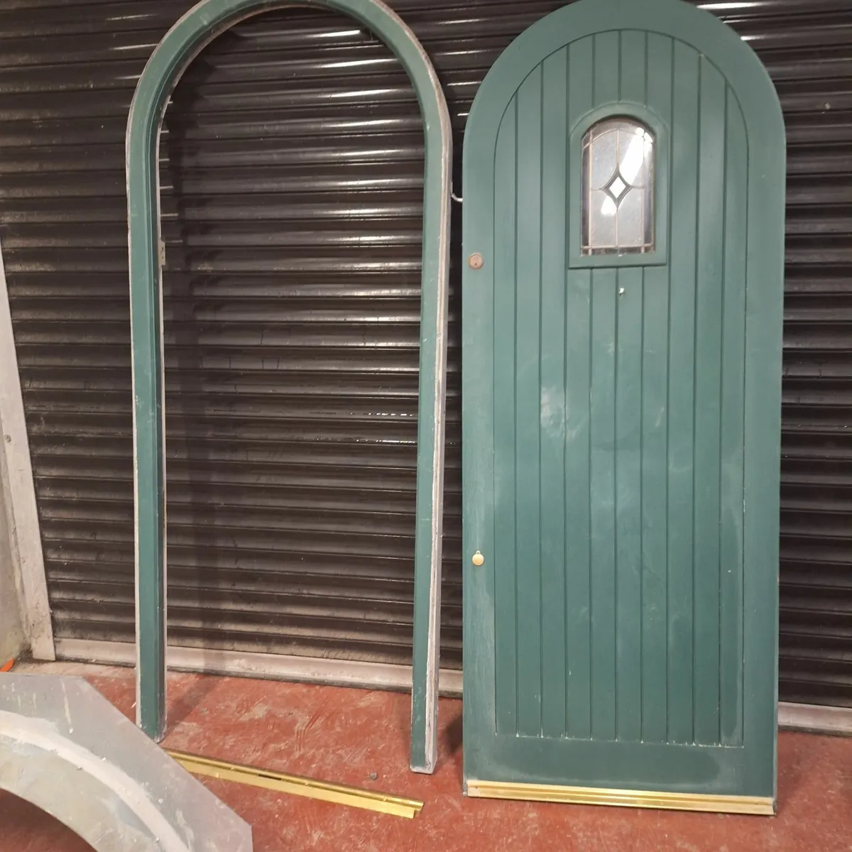 Front door - Image 1