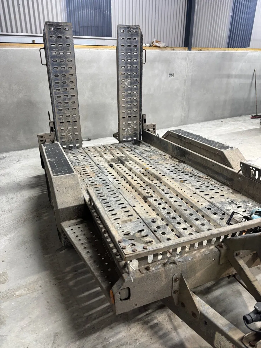 ************ plant trailers ********* - Image 2