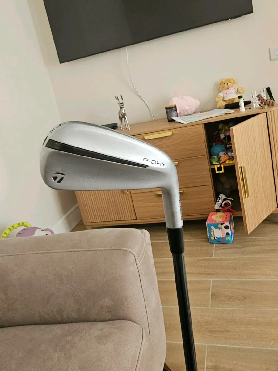 Taylormade Driving 4 iron - Image 1